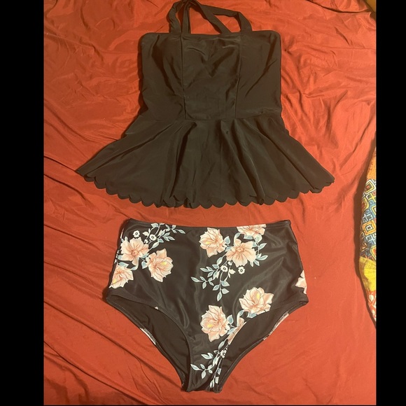 NWOT- Flare Top, Flower Tankini Size L - Picture 7 of 9